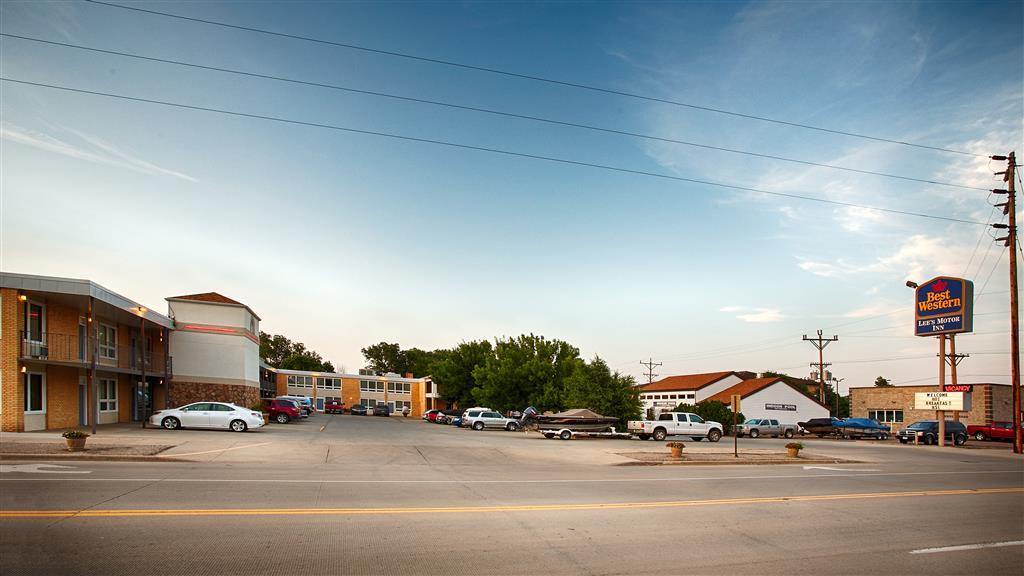 Best Western Lee'S Motor Inn Chamberlain Exteriör bild